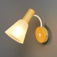 Настенный светильник Vardo 1131/1A цвет белый ESCADA
