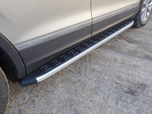 Пороги алюминиевые с пластик накладкой 2 шт VW Tiguan 2017+