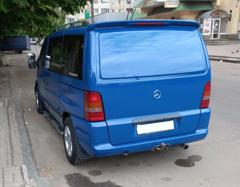 Спойлер со стоп сигналом задний стекловолокно Mercedes Vito W638