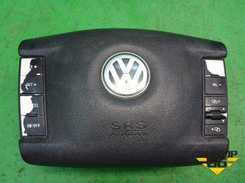 Подушка безопасности в рулевое колесо (7L6880201DA) Volkswagen Touareg c 2002-2010г