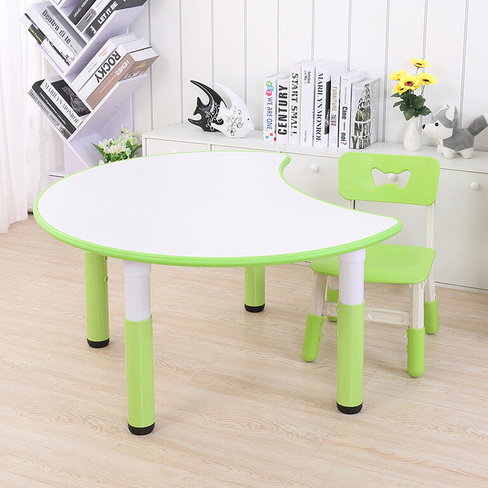 Пластиковый регулируемый стол "Полумесяц", зелёный